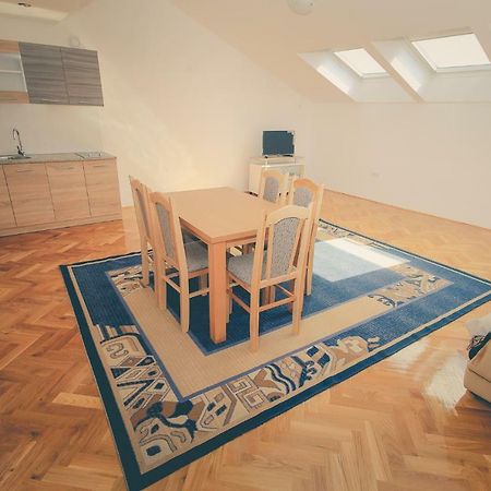 Apartmani Pranjic Kaštela Exterior foto