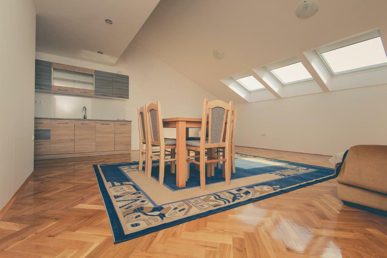 Apartmani Pranjic Kaštela Exterior foto